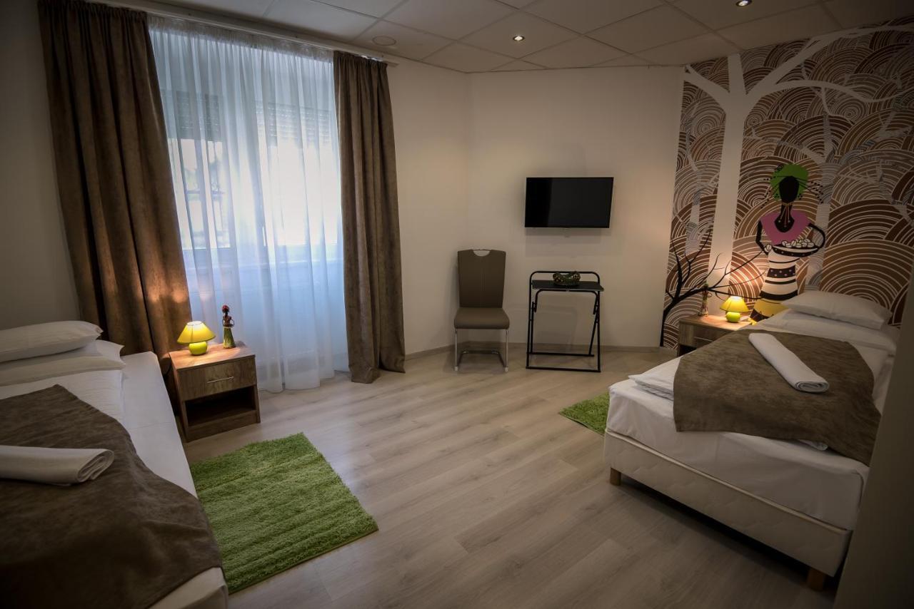 Mokka Apartman Segedin Dış mekan fotoğraf