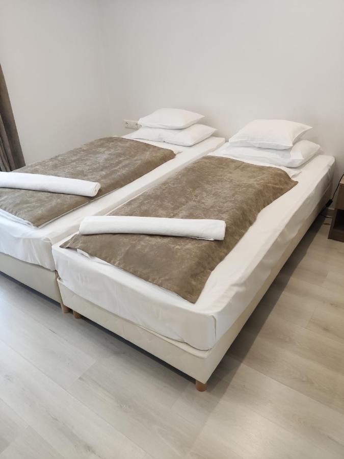 Mokka Apartman Segedin Dış mekan fotoğraf